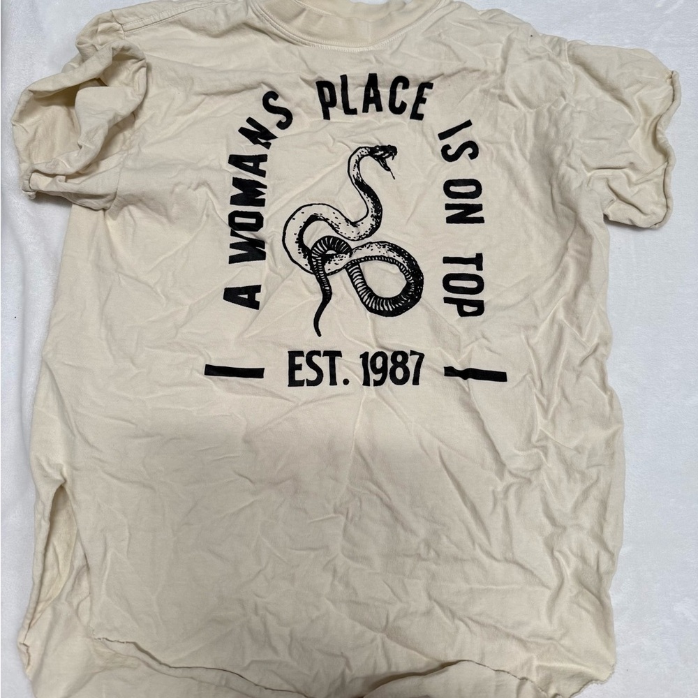 Women's Cream Snake Graphic Tee